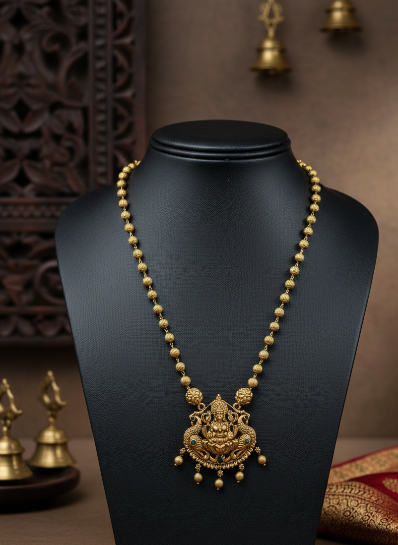 Lakshmi pearl chain