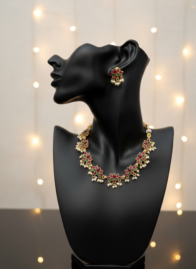 Lotus Gutaapusalu necklace