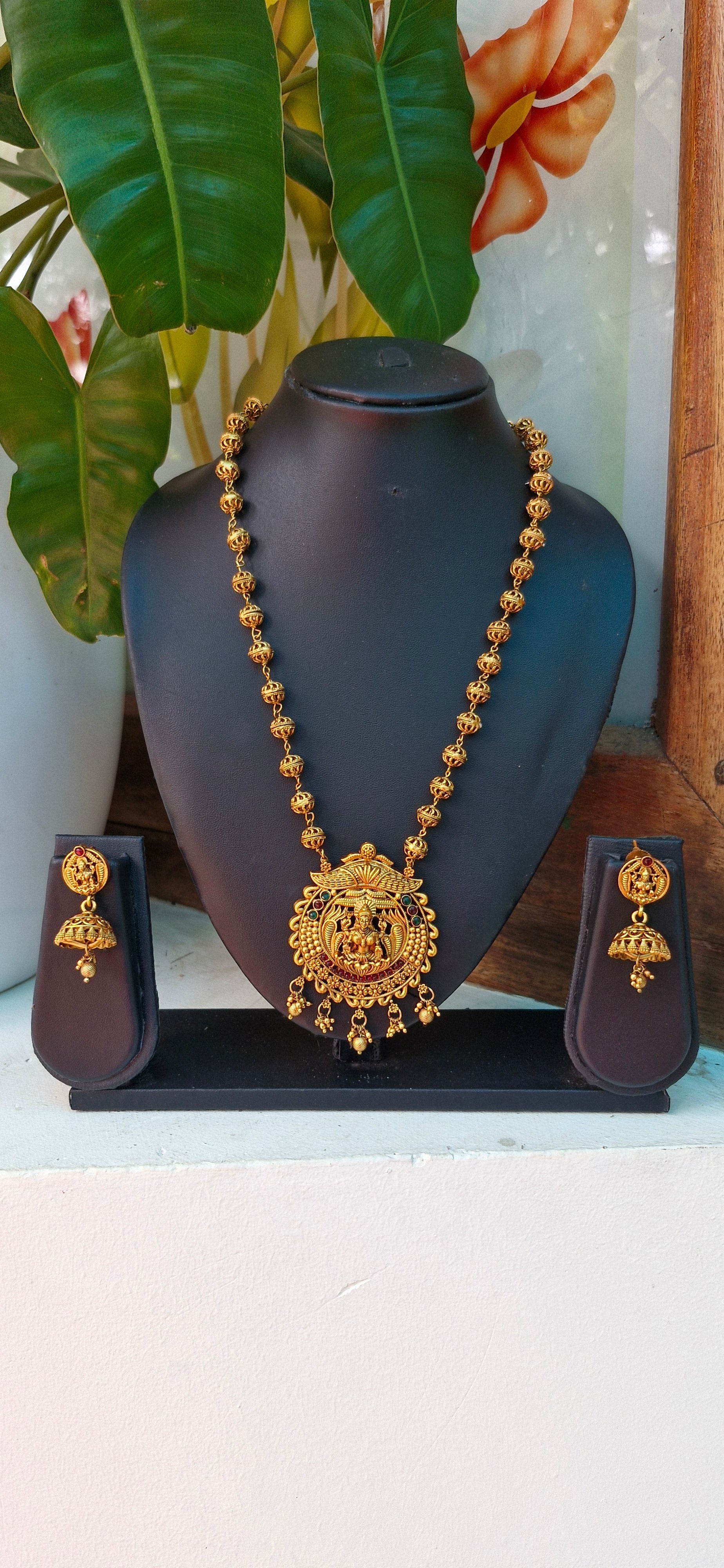 Lekshmi Round Manimala